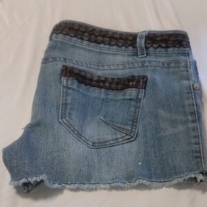 Chic Denim No Boundries Shorts with Black Accents Size 15
